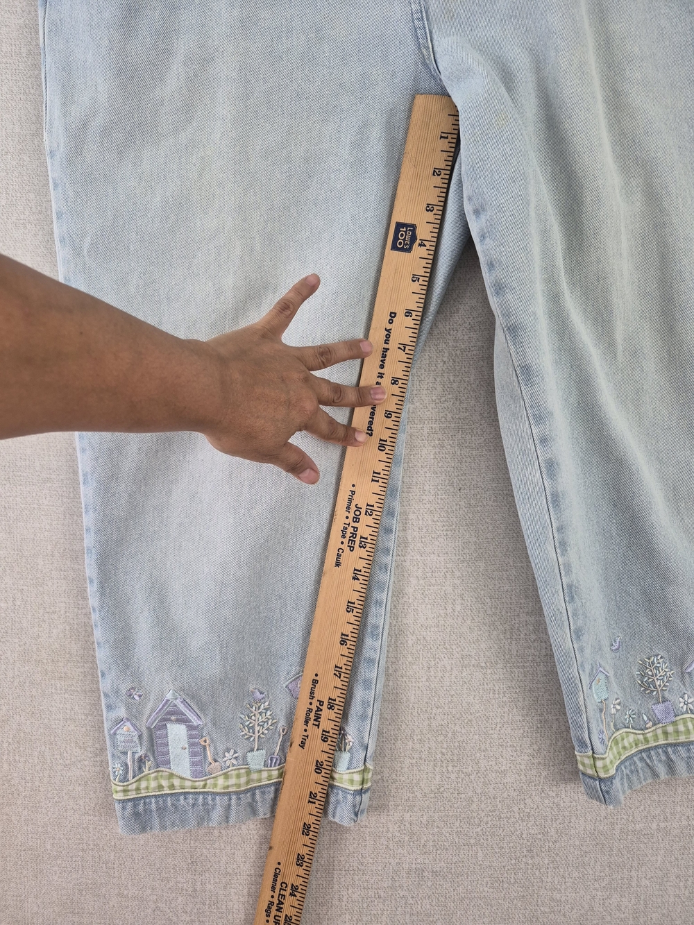 Christopher & Banks Size 12 Cropped Capri Jeans Light Wash Embroidered SKU0332 - Picture 6 of 14